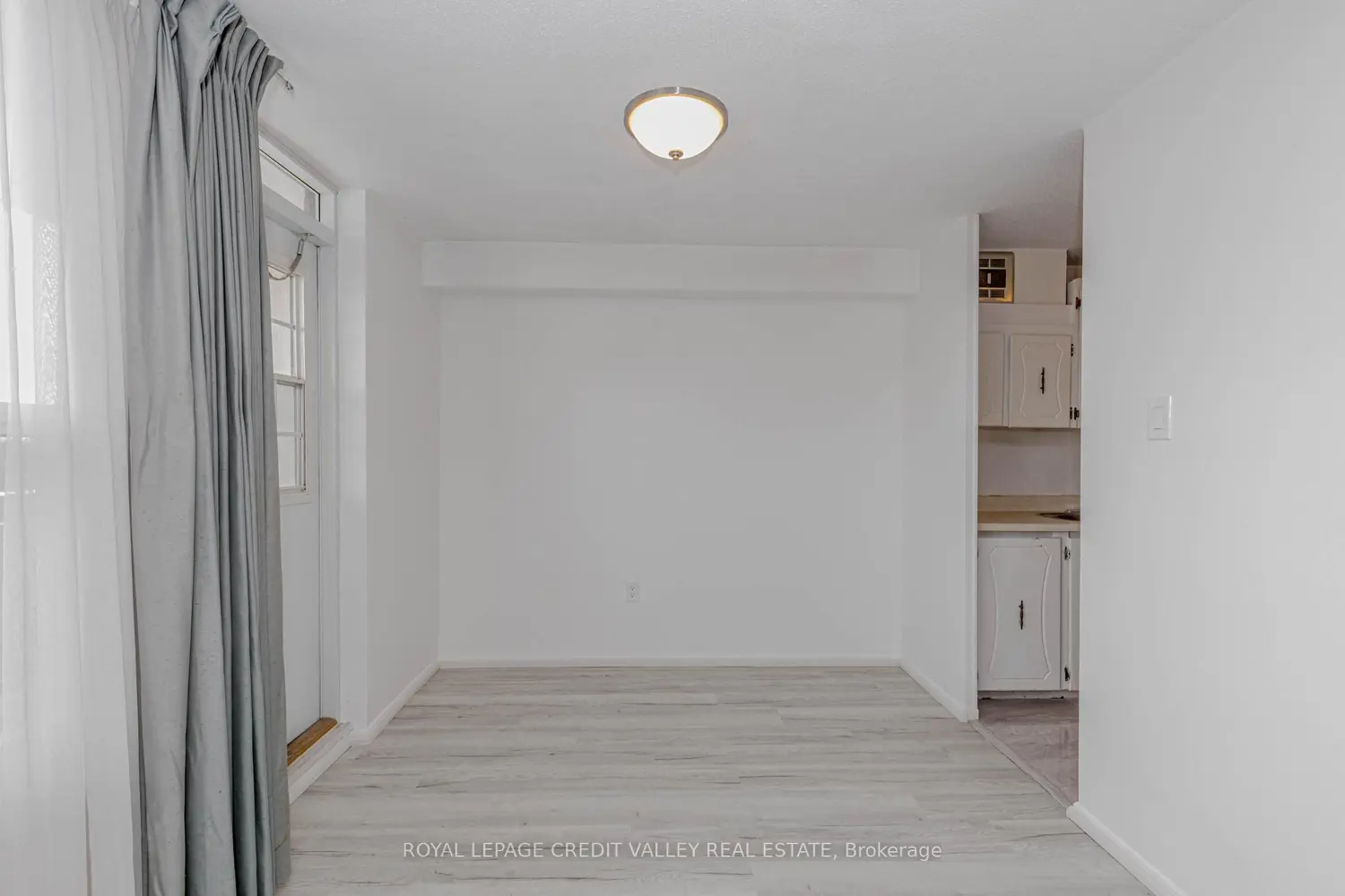 Additional image 3 of 3120 Kirwin Avenue 501