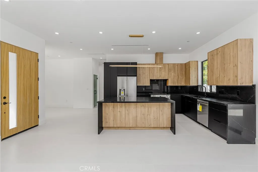 Additional image 4 of 22845 Dolorosa Street, Woodland Hills, CA 91367