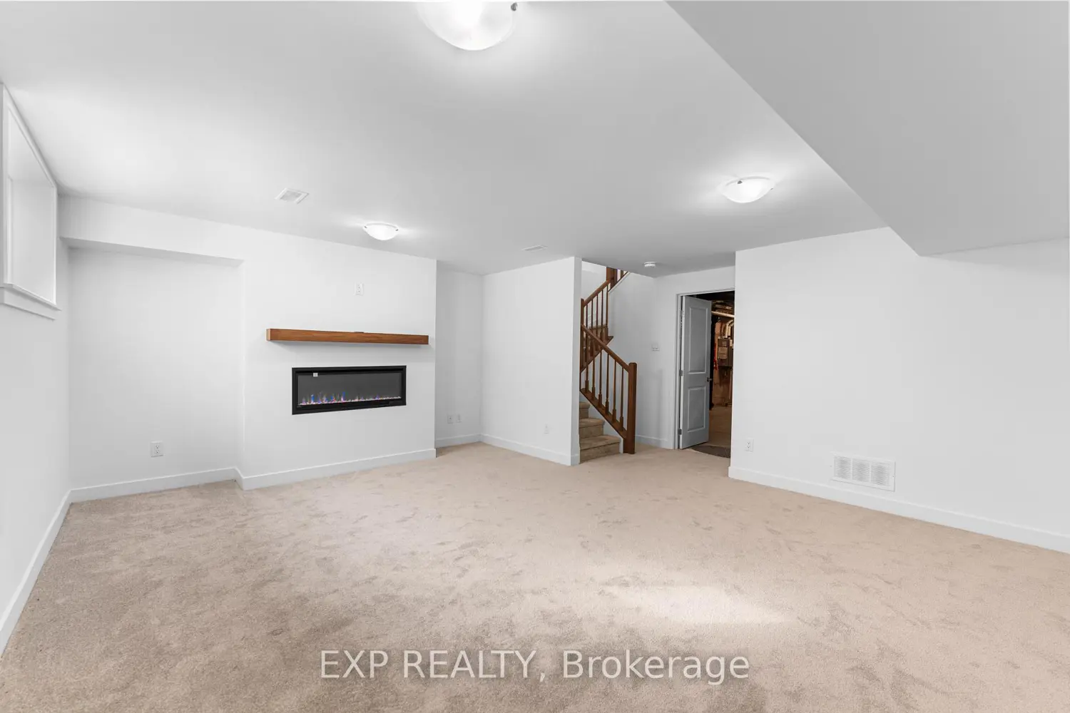 Additional image 18 of 27 Moosonee Crescent