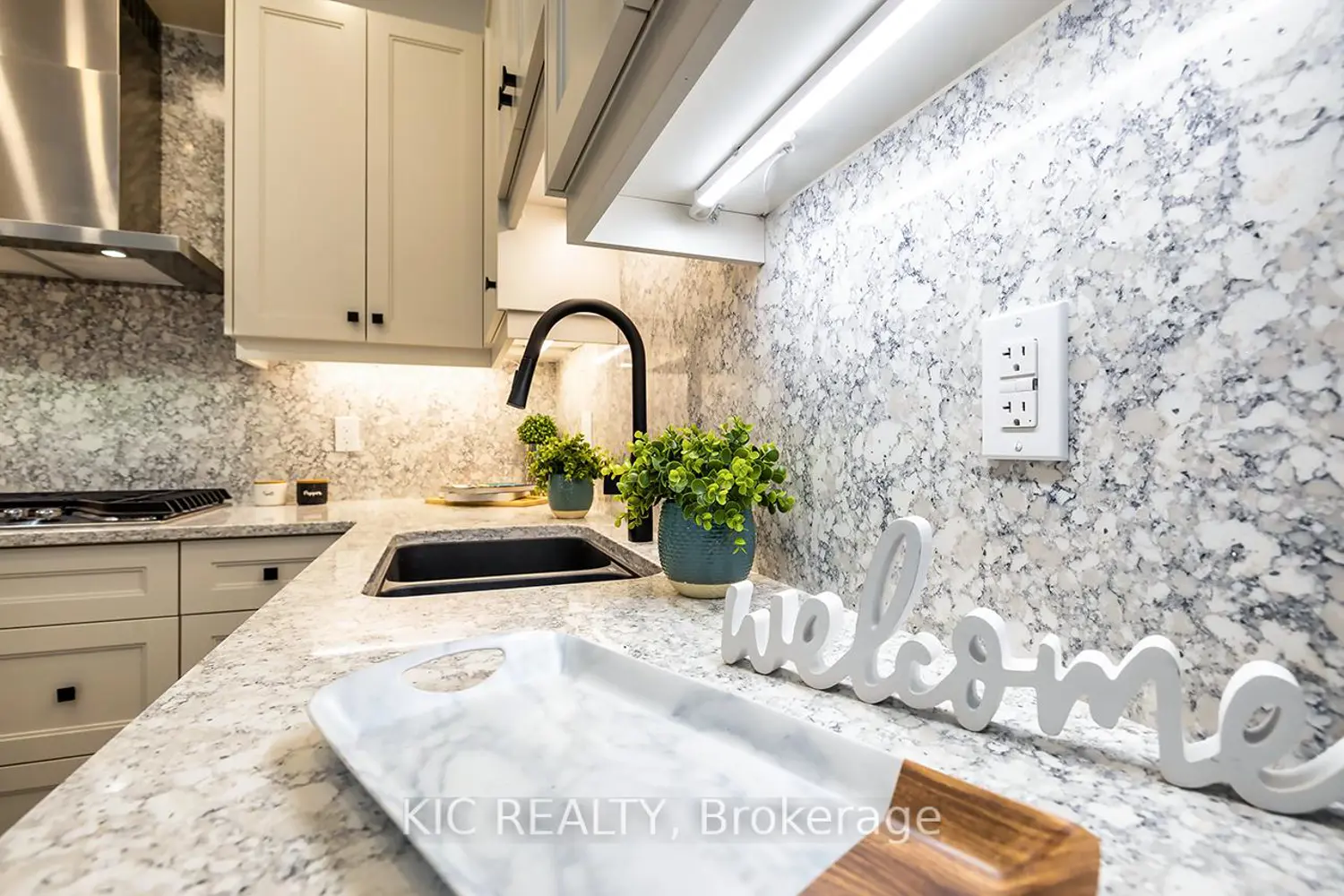 Additional image 3 of 99 Louisa Street 302