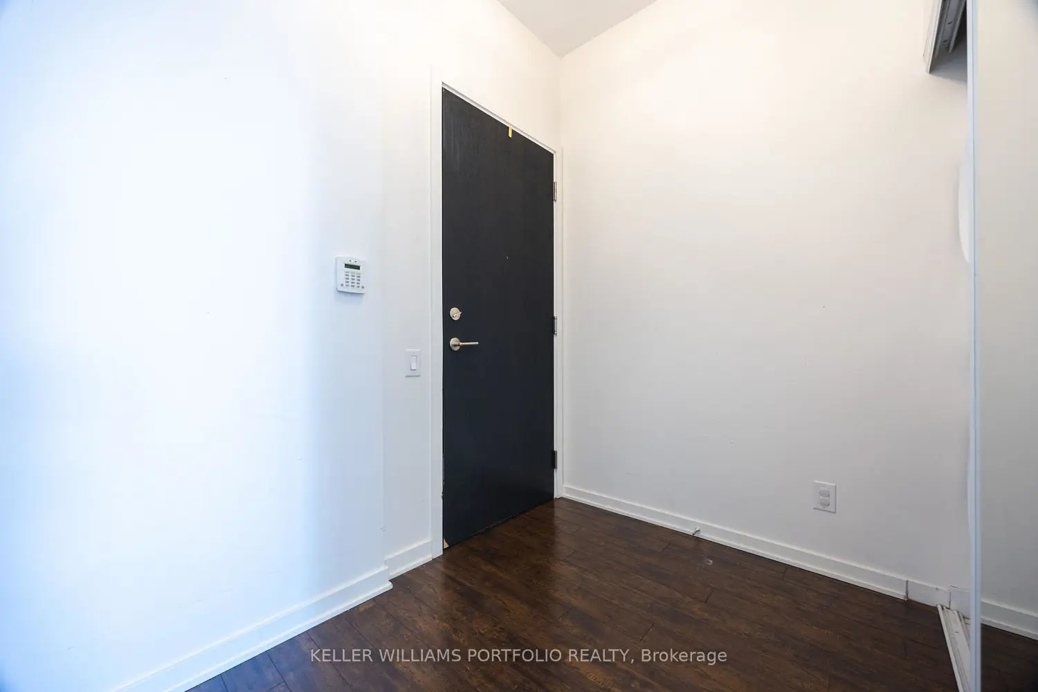 Additional image 13 of 105 The Queensway Avenue 3401