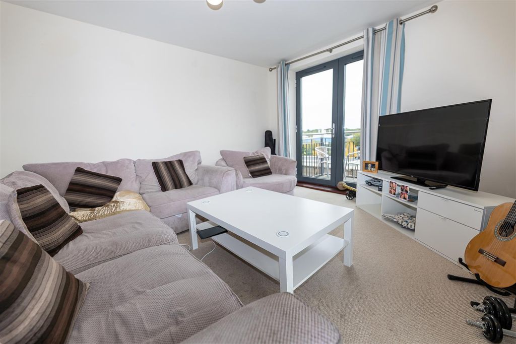 Additional image 3 of 2 bed flat for saleBasin Road, Worcester WR5