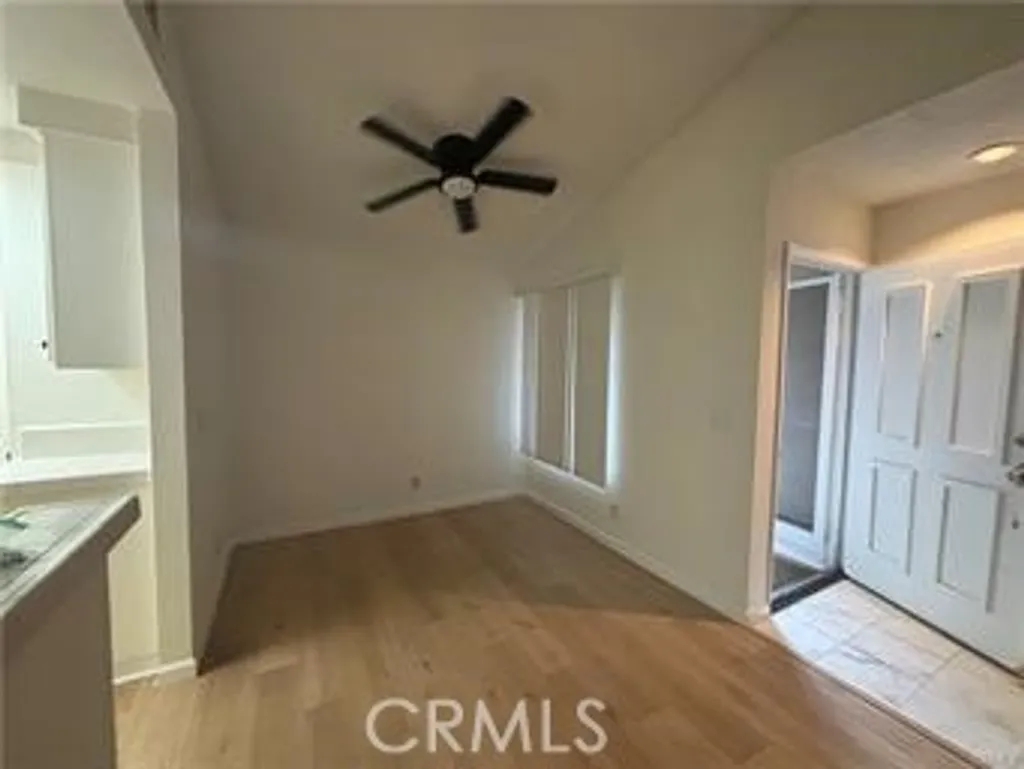 Additional image 3 of 3851 Amberly Drive Unit E, Inglewood, CA 90305