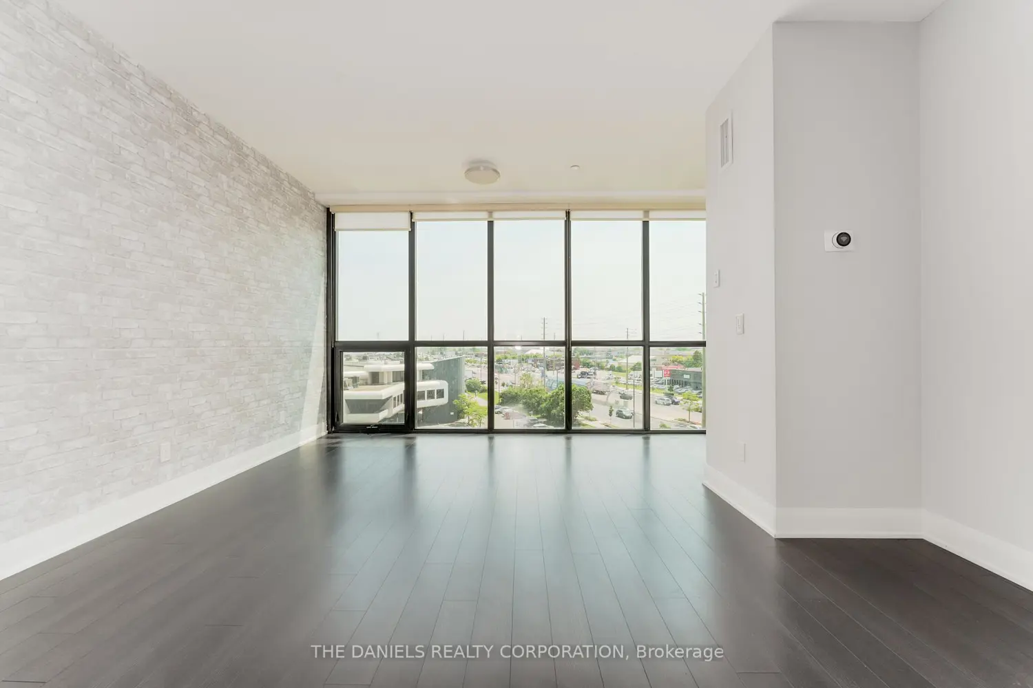 2900 Highway 7 502, Vaughan photo 3