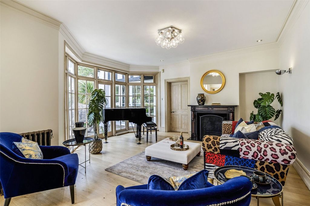 Additional image 4 of 6 bed detached house for saleFishery Road, Bray, Berkshire SL6