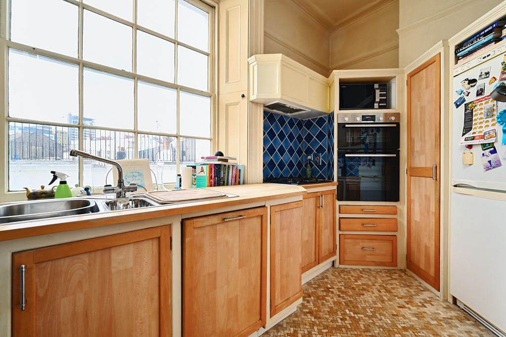 Additional image 14 of 3 bed flat for saleLewes Crescent, Brighton BN2