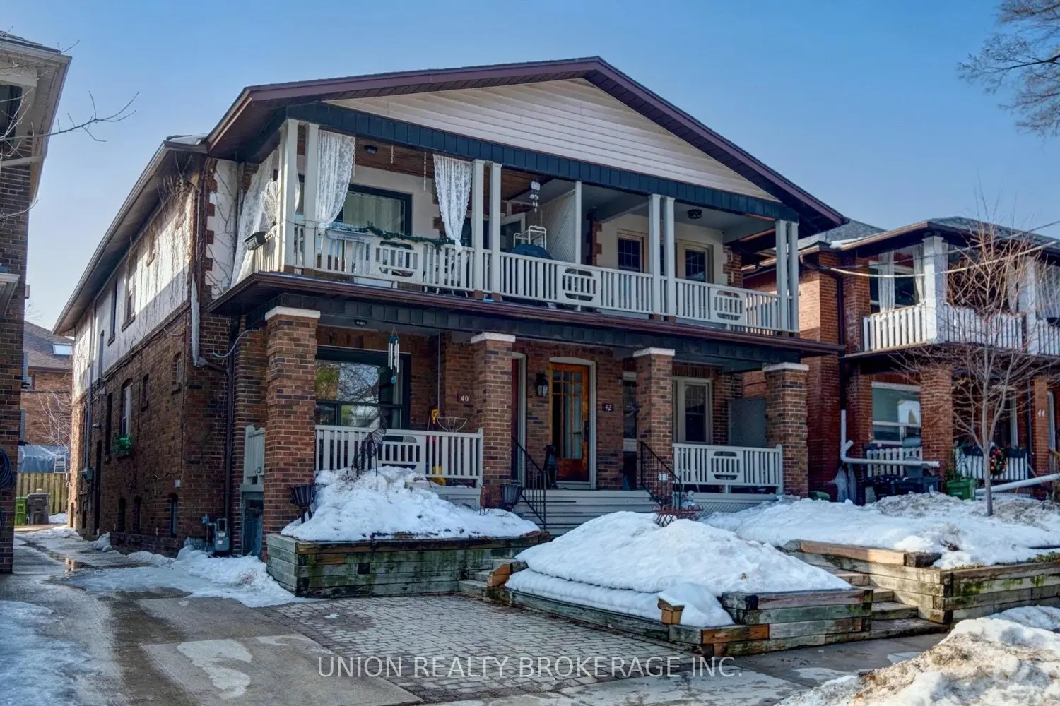 40 Glen Manor Drive