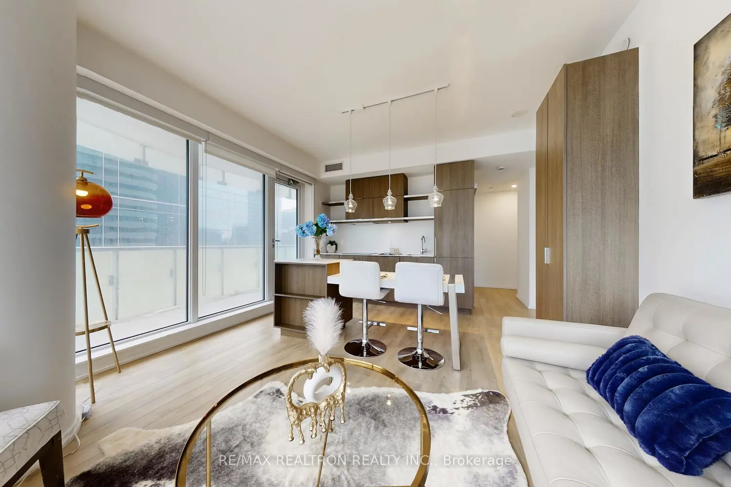 Additional image 3 of 197 Yonge Street 1505