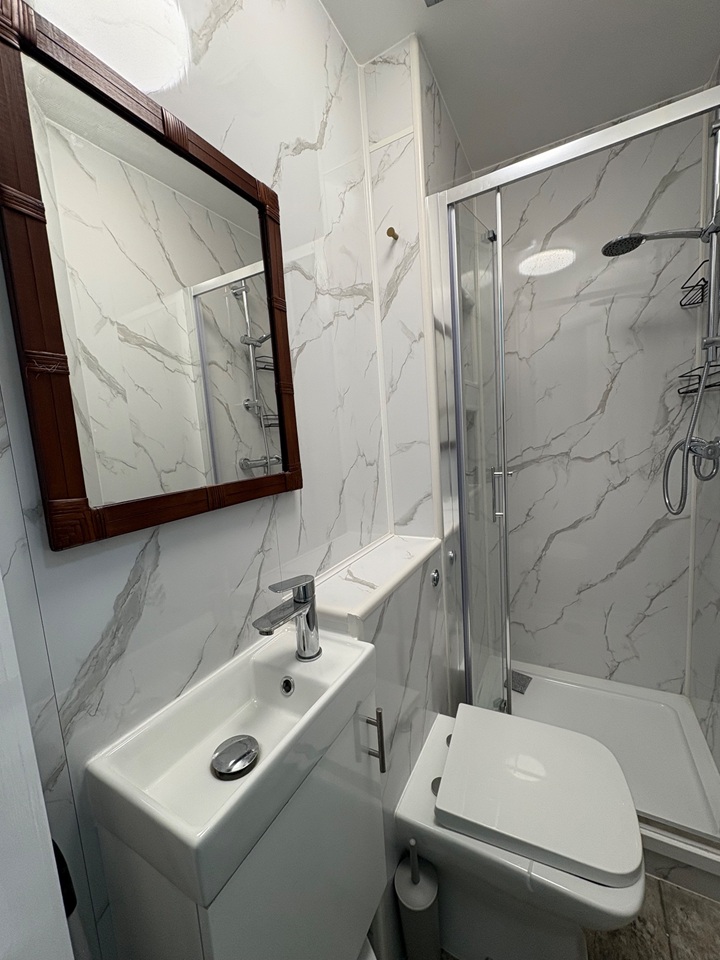 Additional image 9 of 2 Bed Flat, Tollington Road, N7, N1 7GU