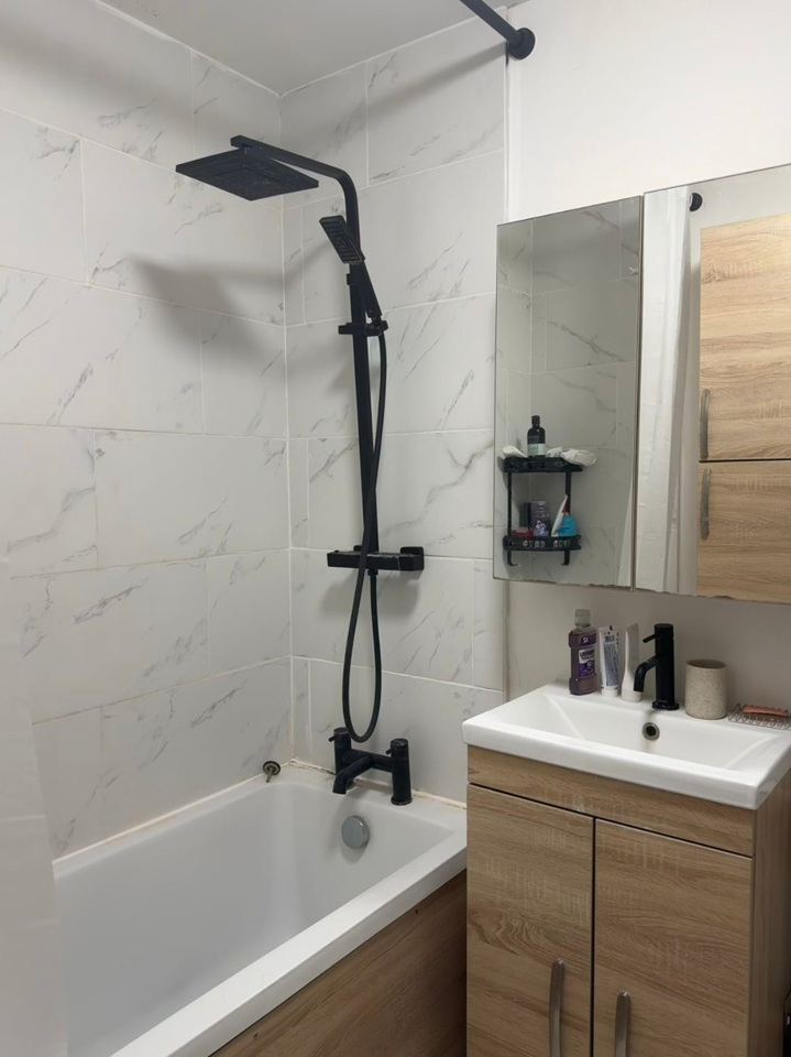 Additional image 6 of 1 Bed Flat, Kempton Court, E1, N1 7GU