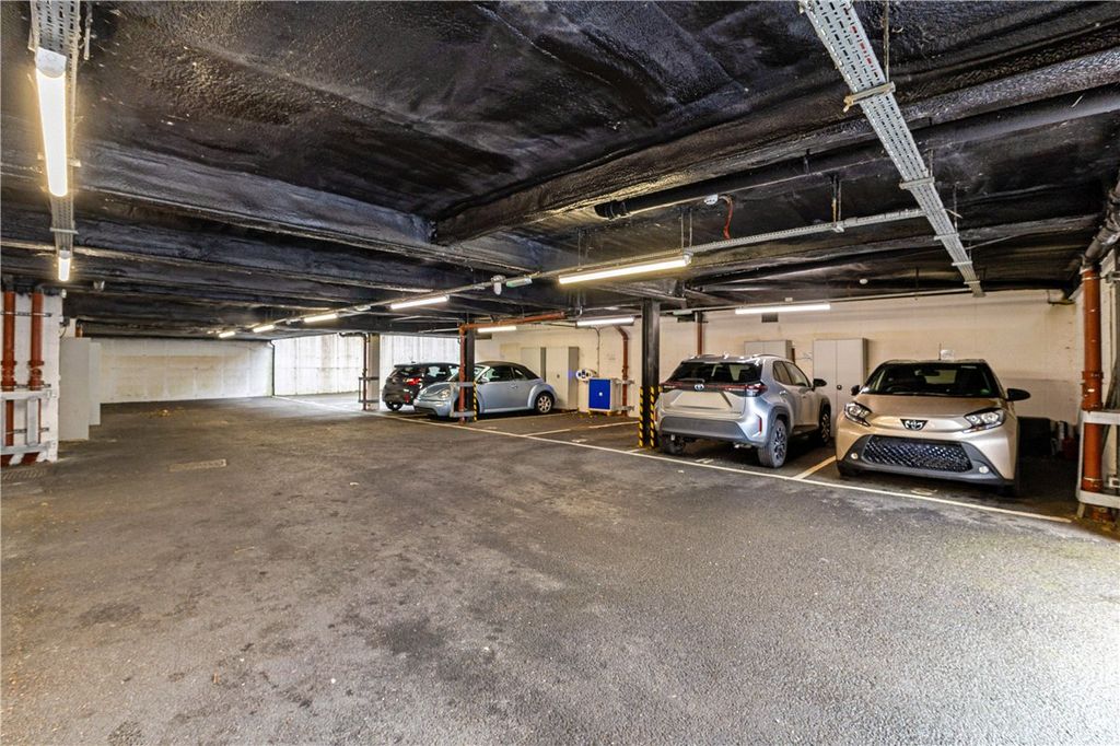Additional image 18 of 2 bed flat for saleGranham Close, Marlborough, Wiltshire SN8