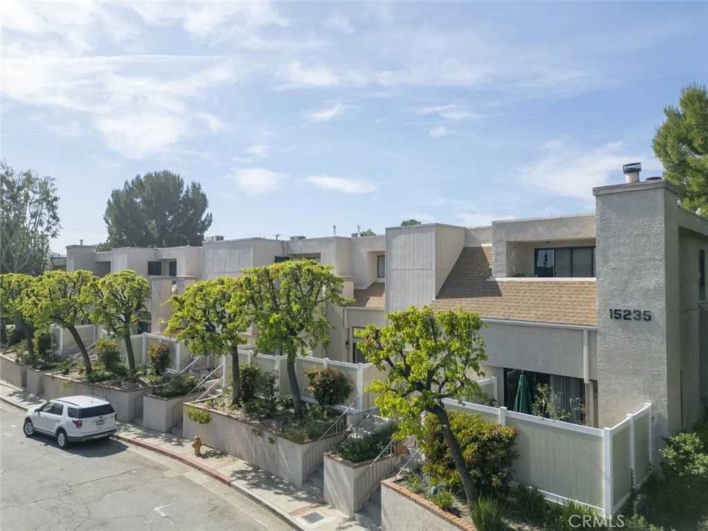 Additional image 83 of 15235 Magnolia Boulevard Unit E, Sherman Oaks, CA 91403