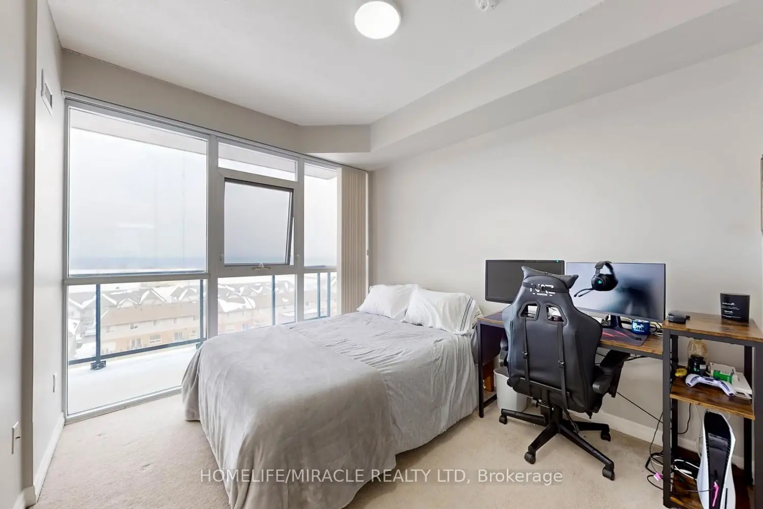 Additional image 6 of 560 North Service Road 607