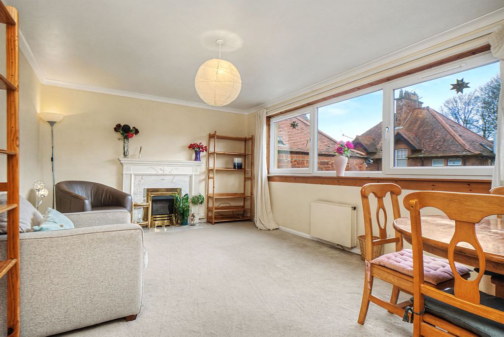 2 bed flat for sale4 Clare Court, North Berwick, East Lothian EH39
