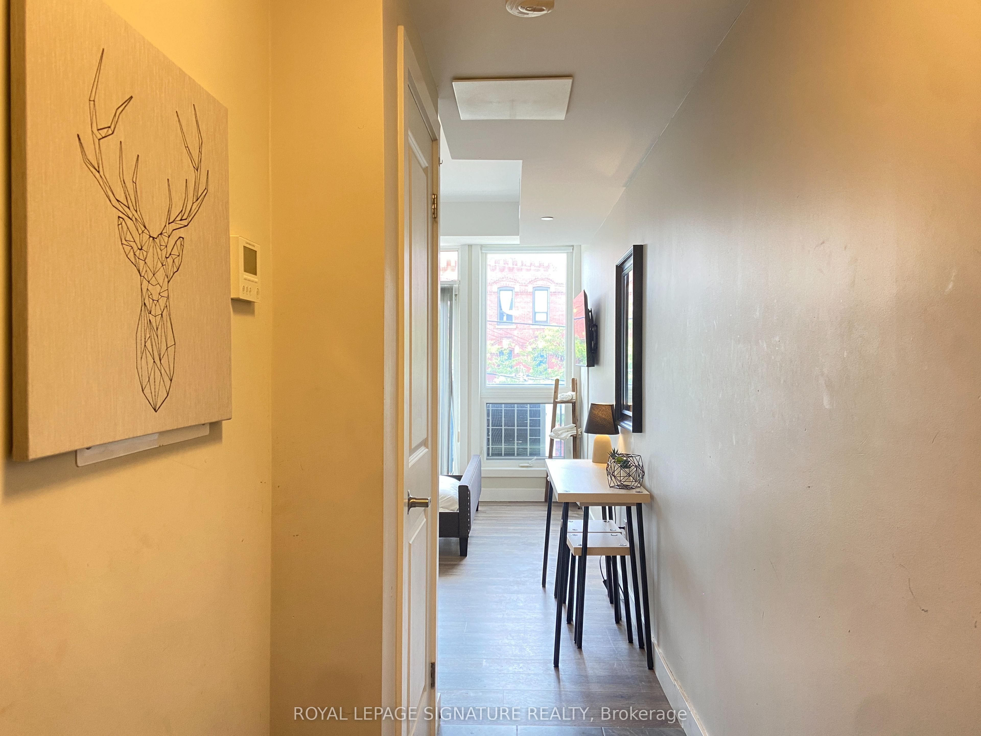 202-335 College Street, Toronto, ON, M5T 1S2