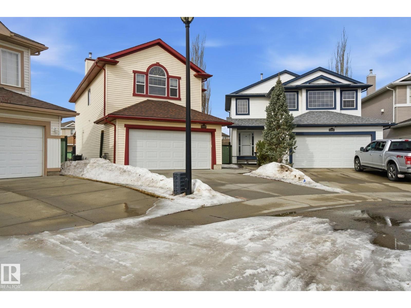 Additional image 2 of 21039 92 Avenue NW, Edmonton, AB, T5T6X2