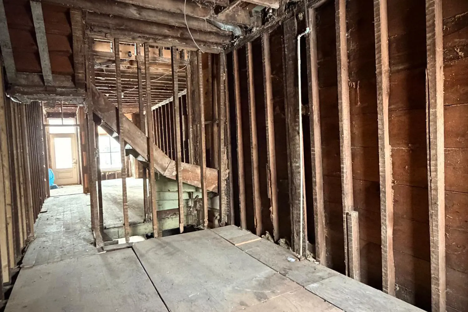 Additional image 3 of 483 Roxton Road