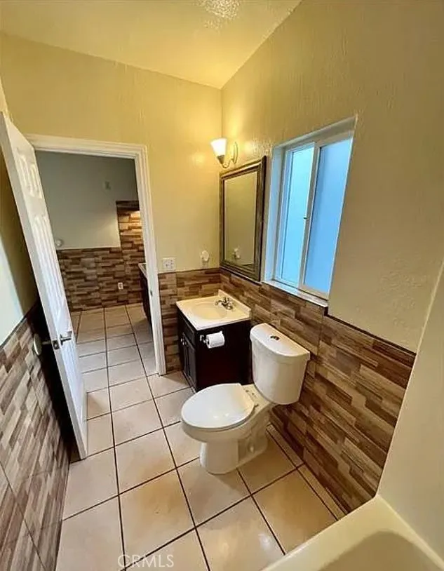 Additional image 14 of 1336 W 109 Street, Los Angeles, CA 90044