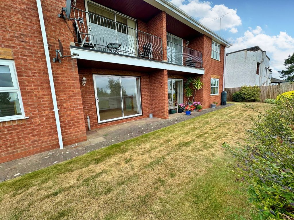 Additional image 10 of 2 bed flat for saleTelegraph Road, Heswall CH60