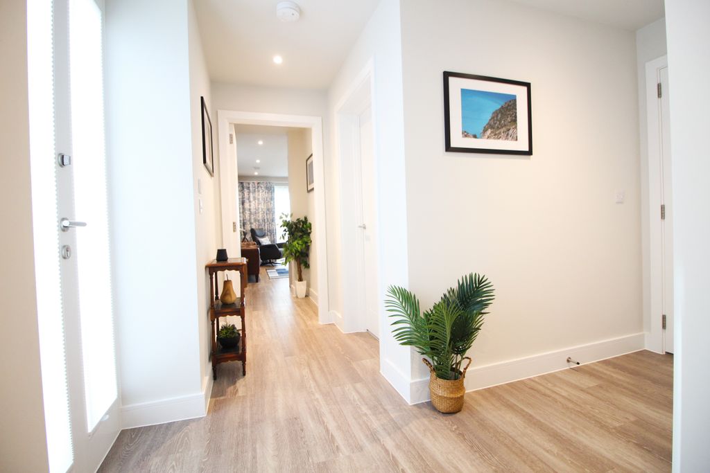 Additional image 5 of 2 bed flat for saleStation Road, Padstow PL28