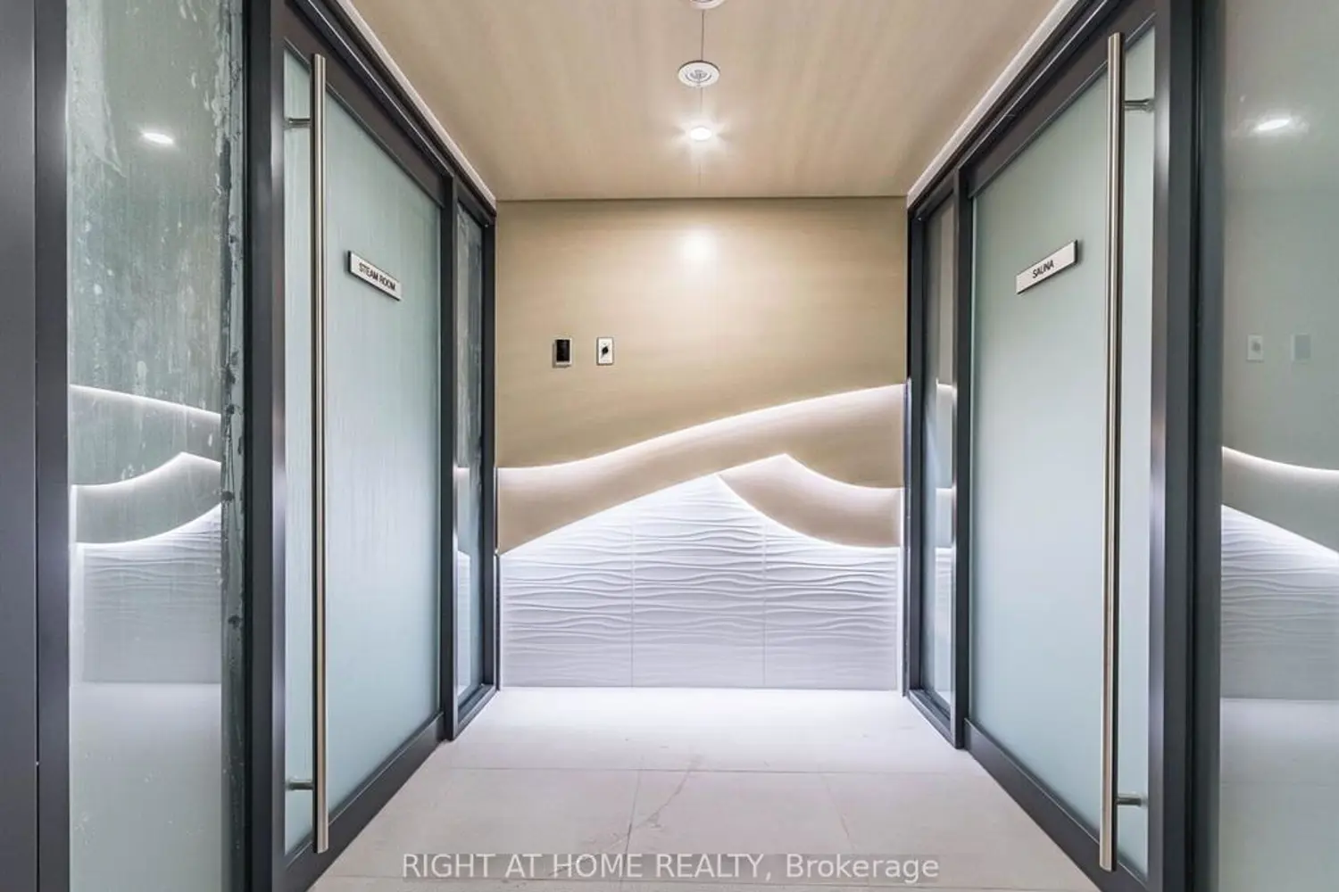 Additional image 9 of 3200 Dakota Common B1010