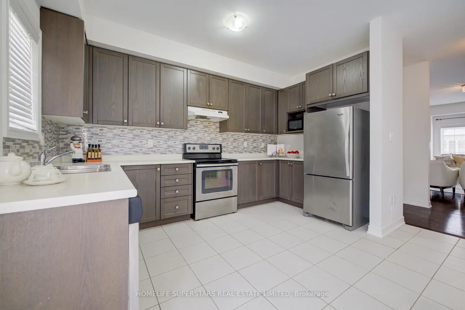 Additional image 8 of 9 Aspen Hills Road 40