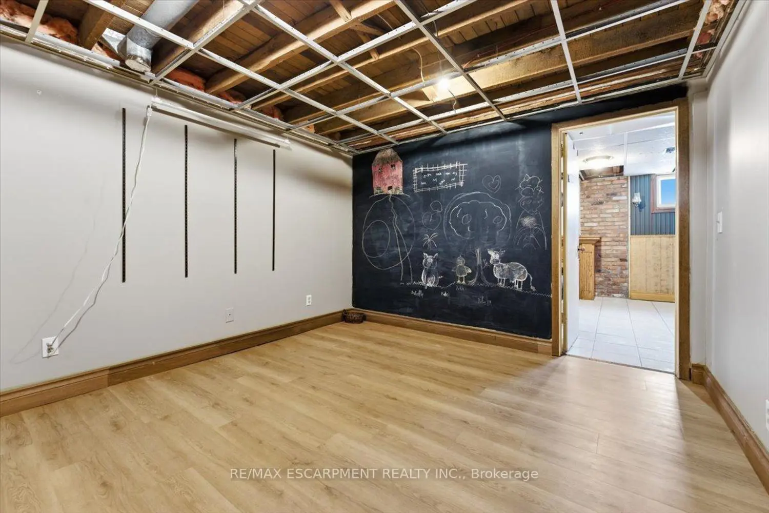 Additional image 12 of 519 Alder Street