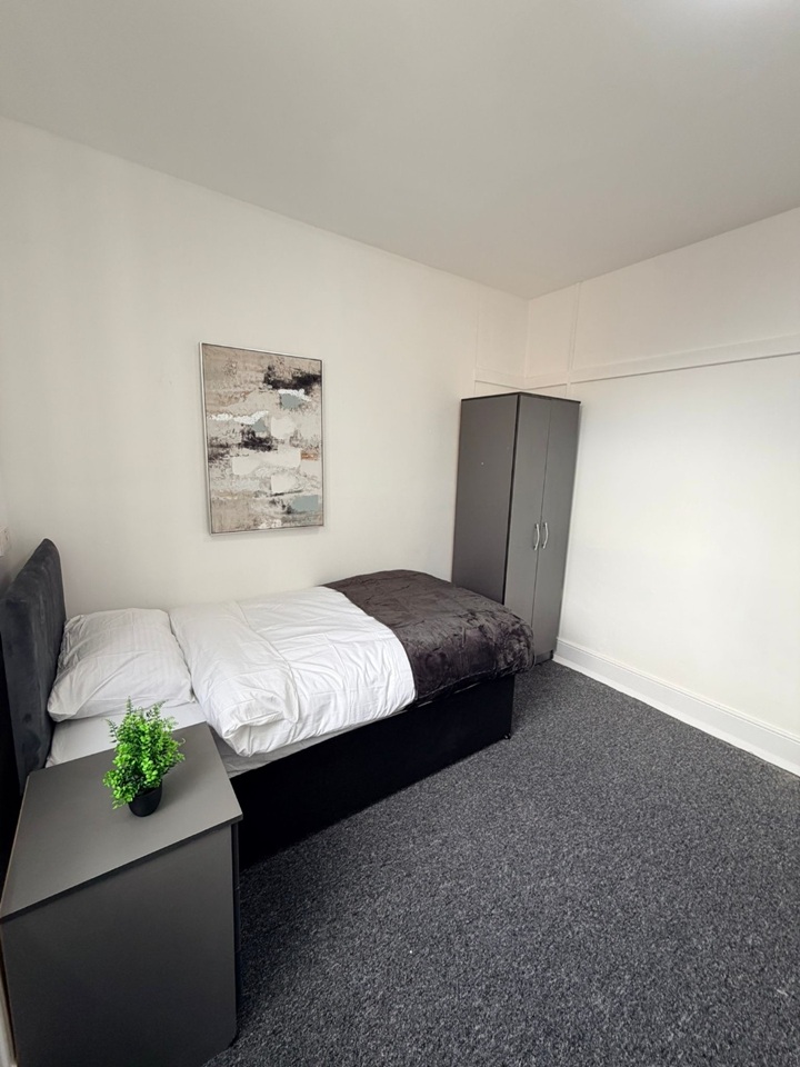 Additional image 2 of Room in a Shared House, Hunters Road, B19, N1 7GU