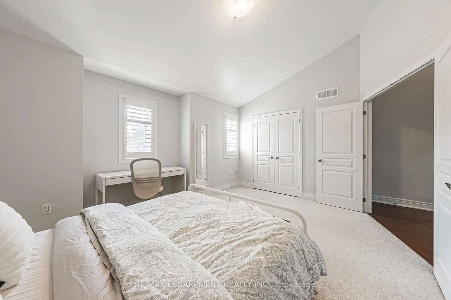 Additional image 13 of 4115 Upper Middle Road 8