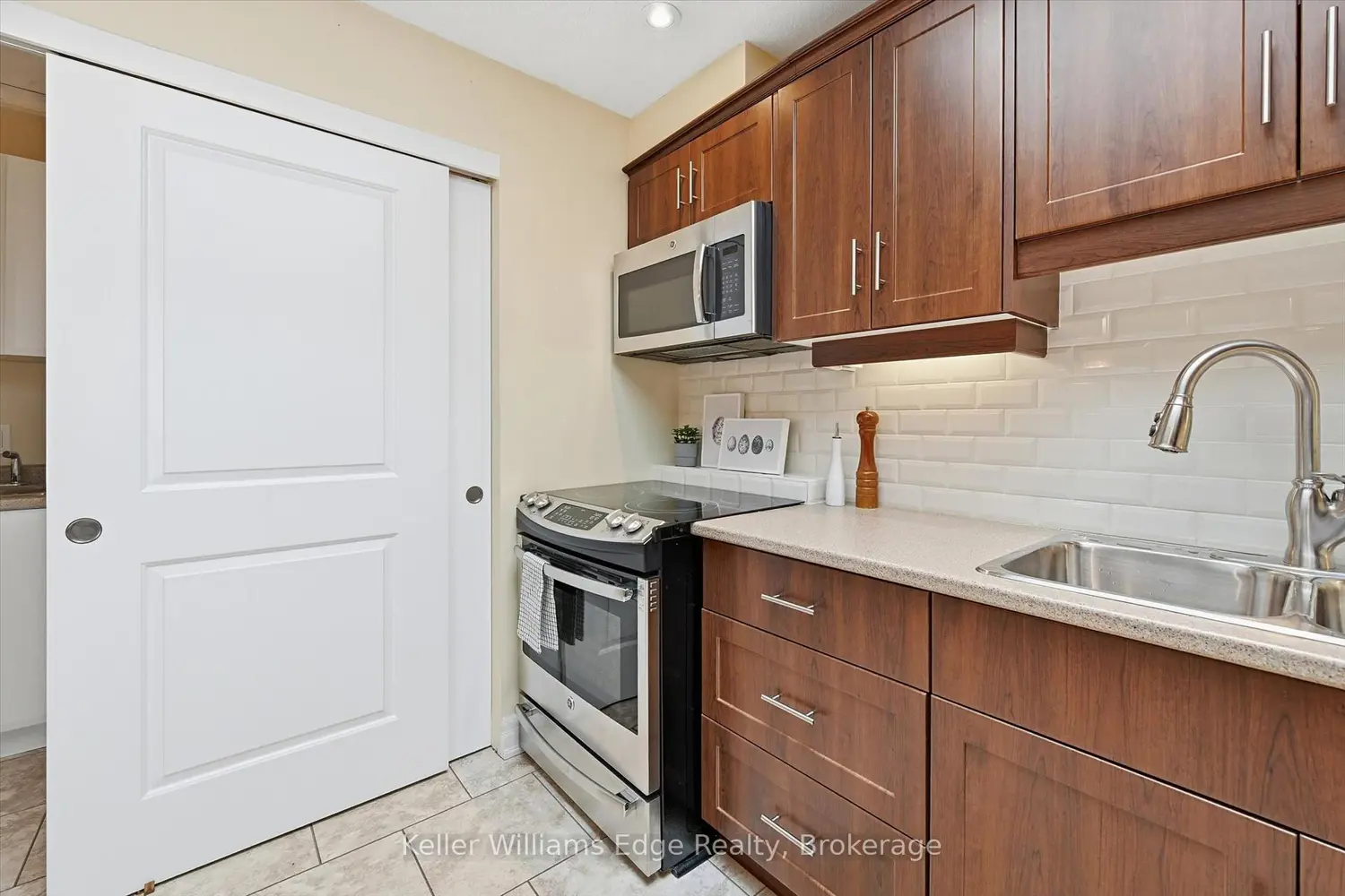 Additional image 11 of 9 Gates Lane