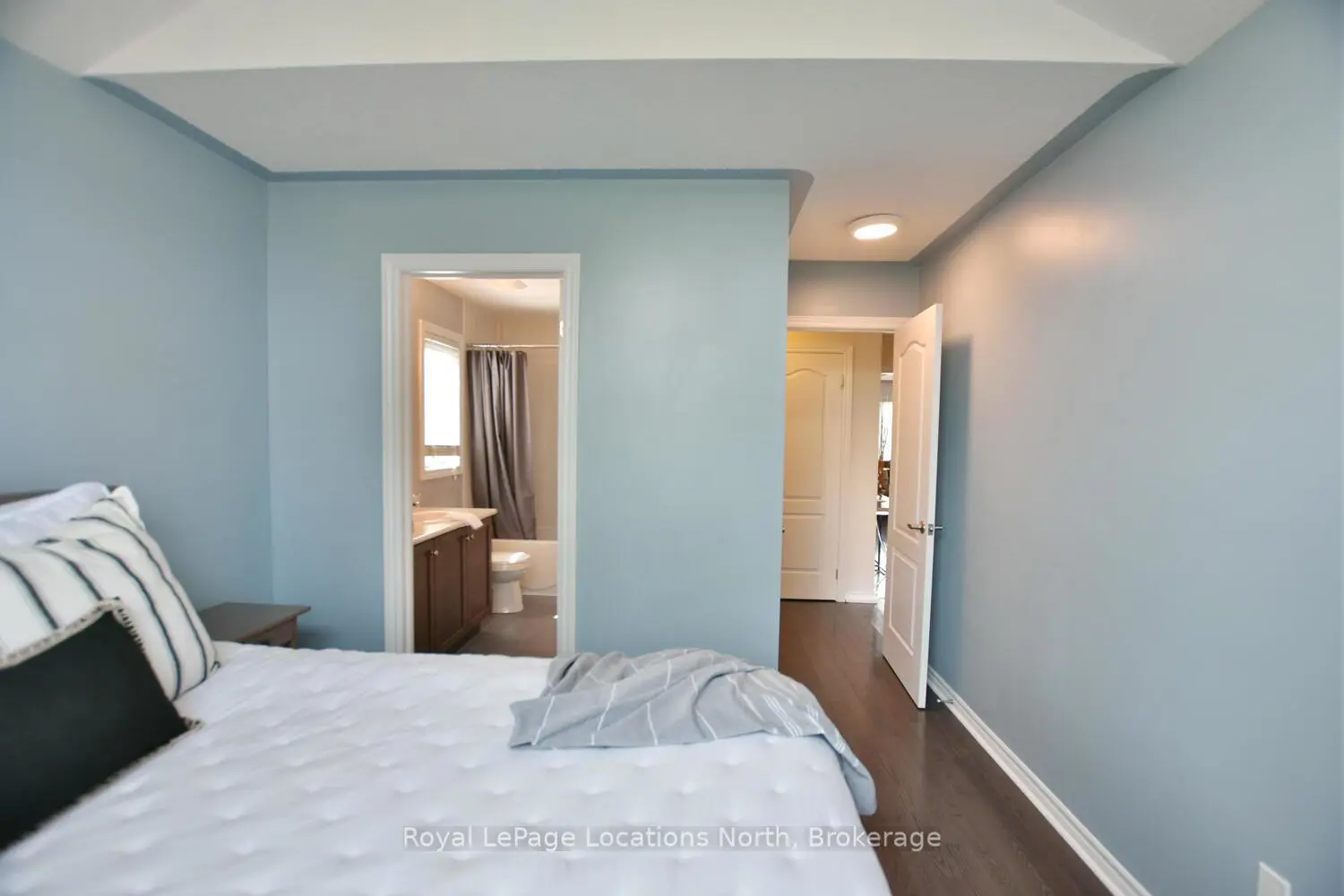 20 Leeward Circle photo 3