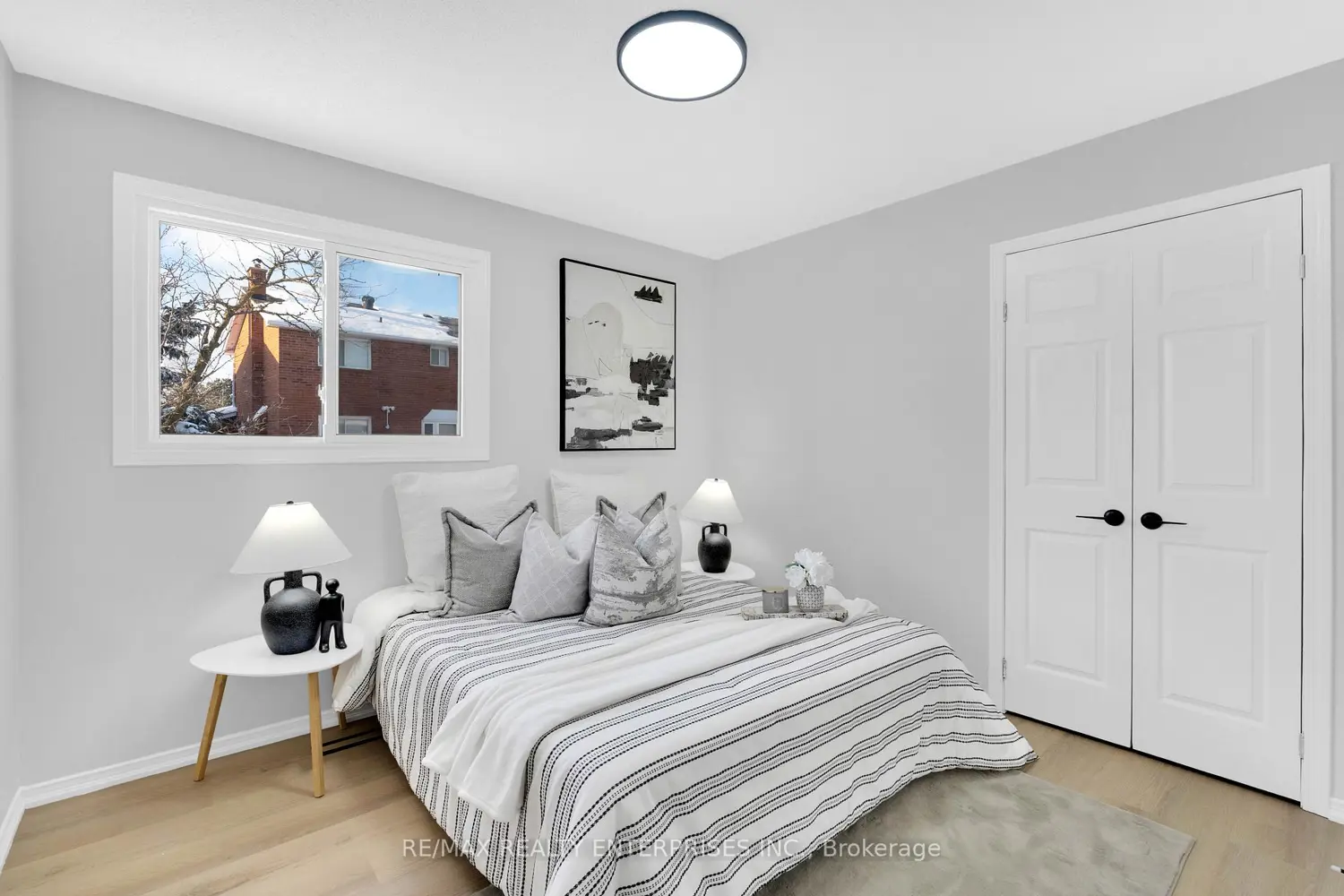 Additional image 12 of 25 Porteous Circle