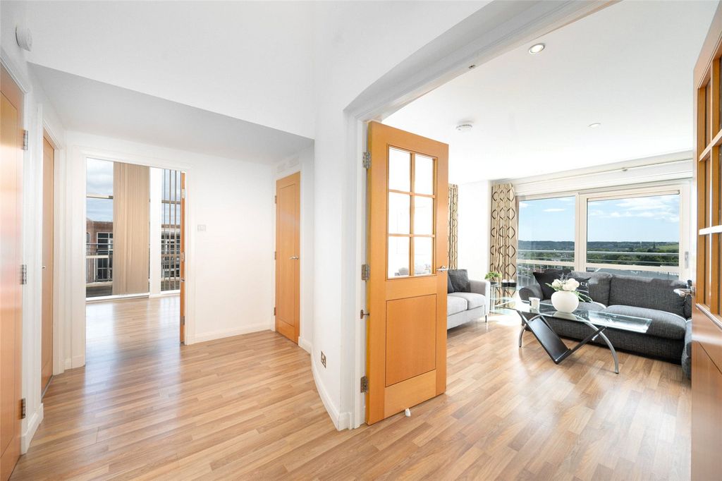 Additional image 4 of 3 bed flat for sale79 Queens Highlands, Aberdeen AB15