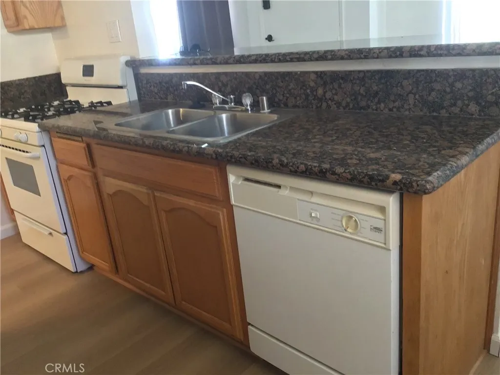 Additional image 13 of 128 W 9th Street Unit 3, Long Beach, CA 90813