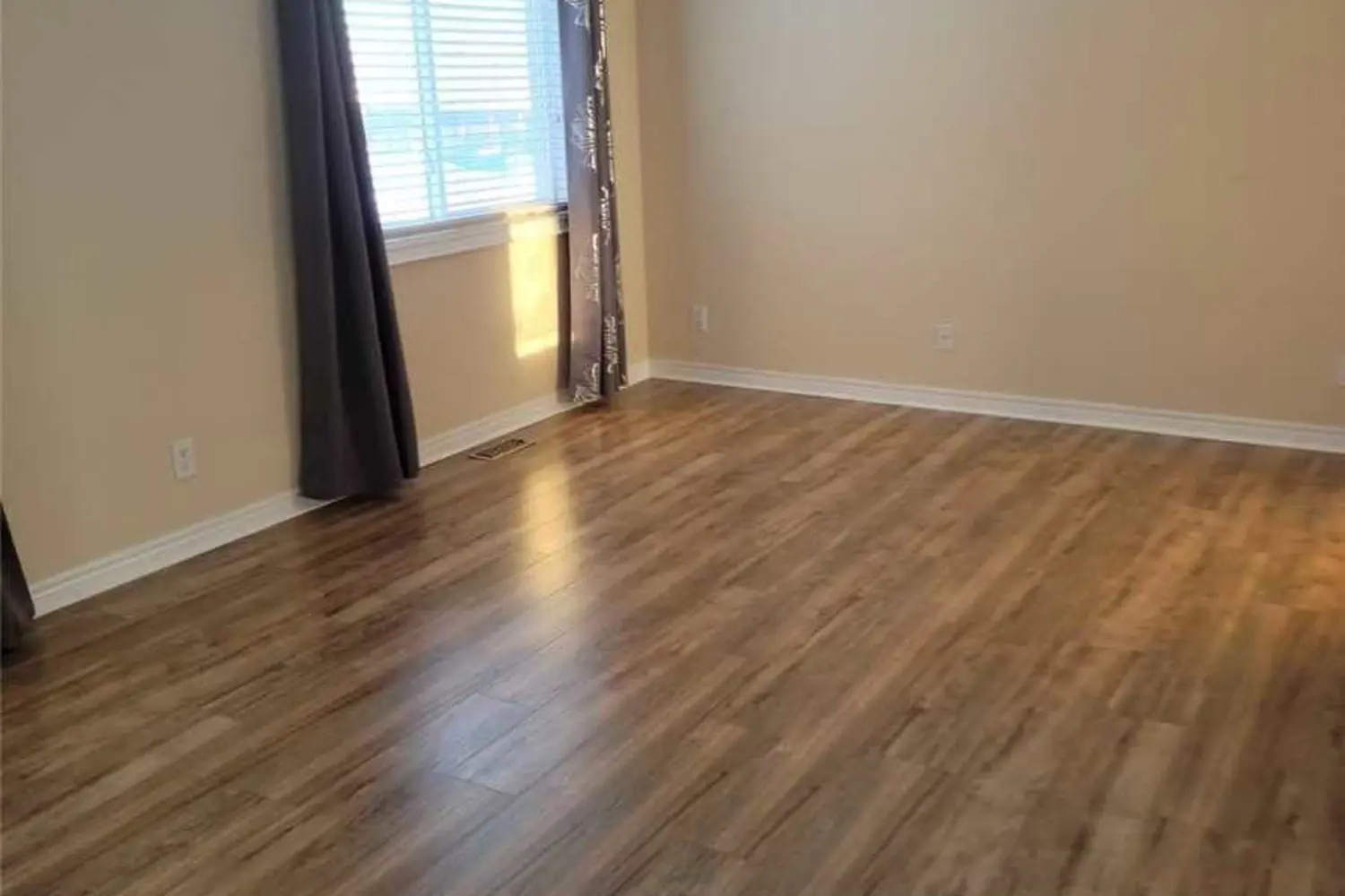 Additional image 6 of 47 Silver Maple Road