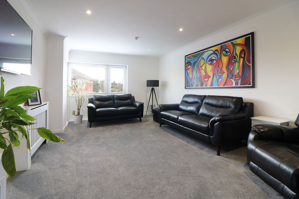Additional image 6 of 2 bed flat for saleShawfarm Gardens, Prestwick KA9