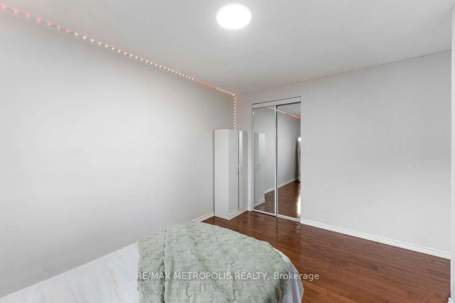 Additional image 2 of 295 Fleetwood Crescent