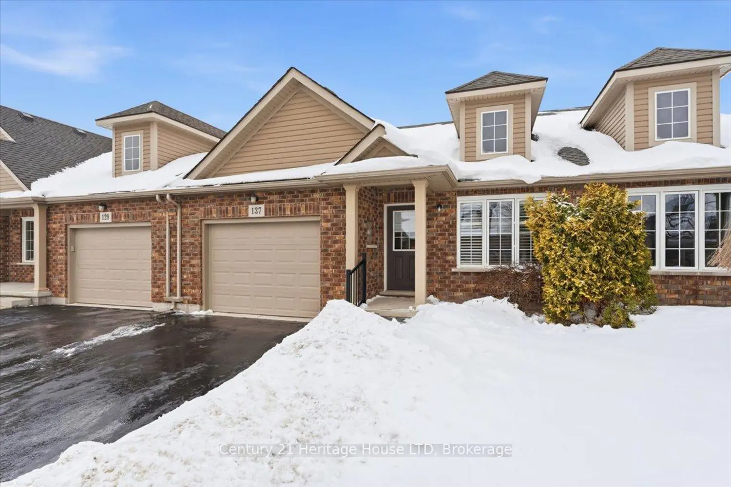 137 Silverwood Avenue photo 2