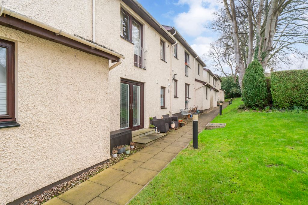 2 bed flat for sale19 Priory Wynd, North Berwick, East Lothian EH39