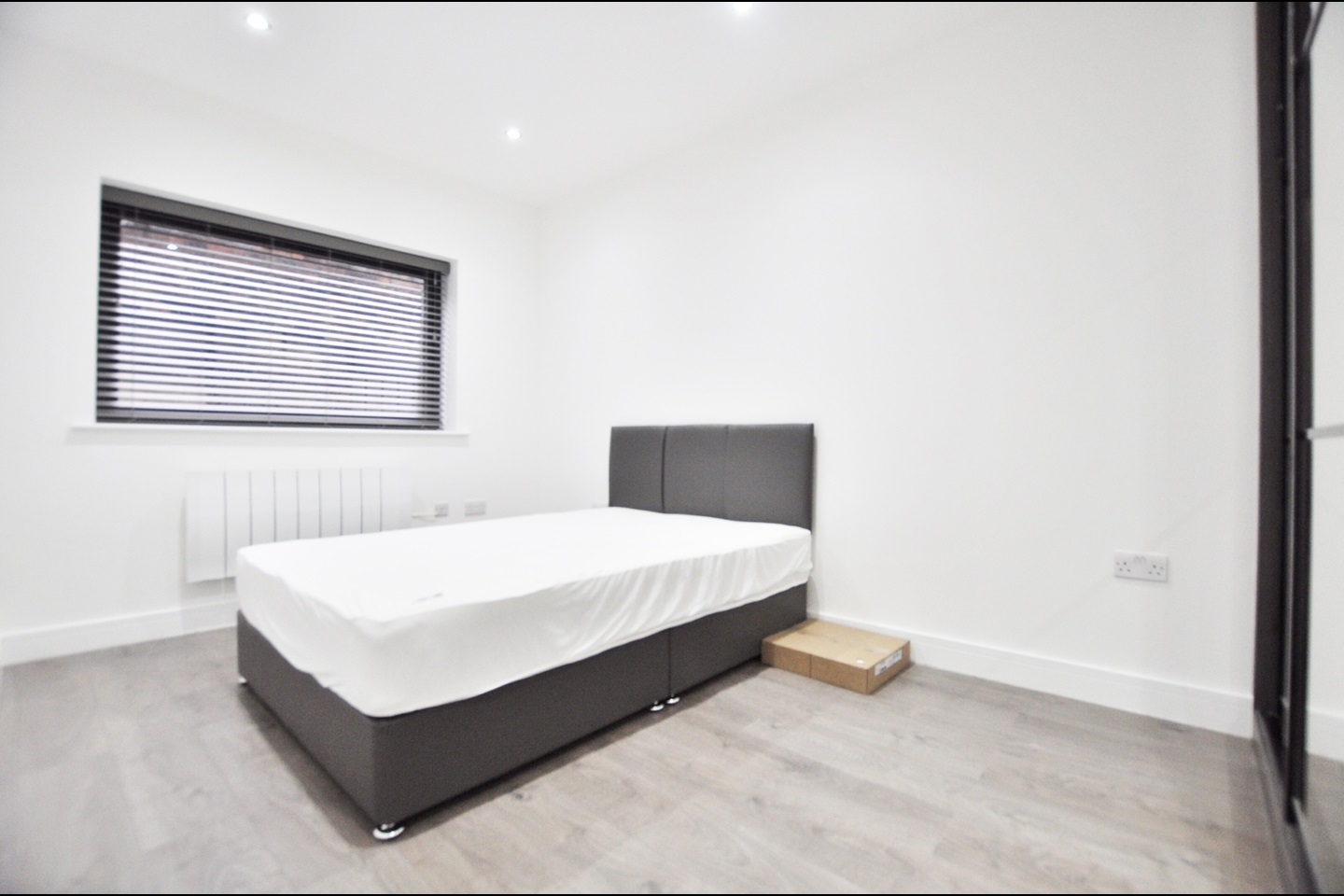 Additional image 5 of 2 Bed Flat, Hackney Road, E2, N1 7GU