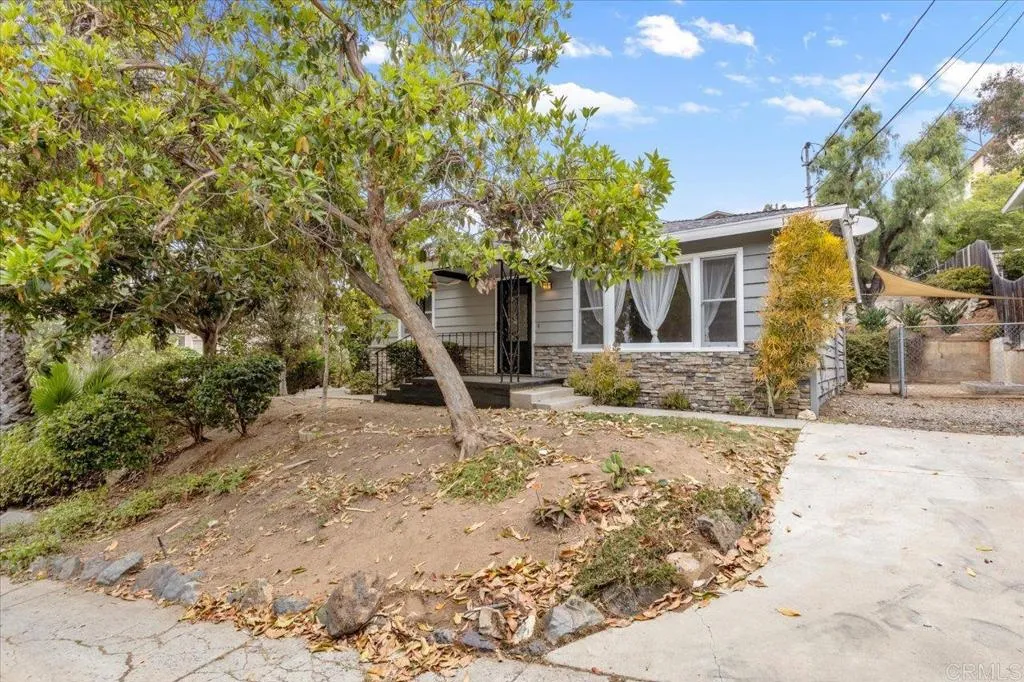 Additional image 2 of 139 Hillside, Vista, CA 92084