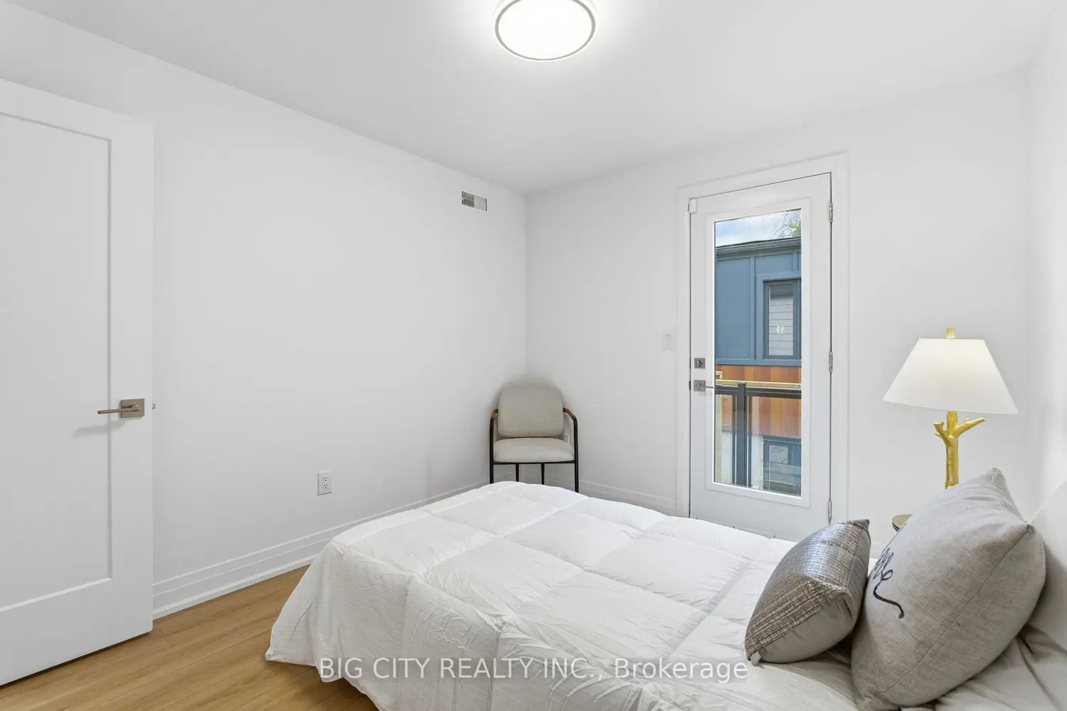 Additional image 5 of 68 Westholme Avenue 2
