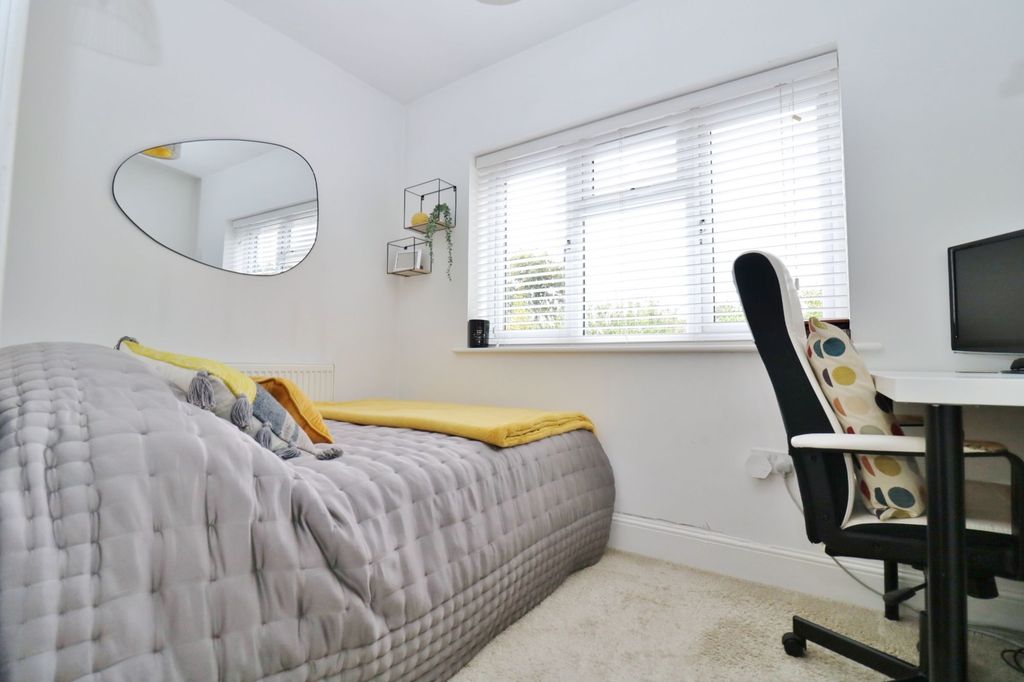 Additional image 23 of 4 bed semi-detached house for saleMoorhill Road, West End SO30