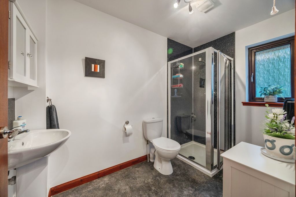 Additional image 16 of 4 bed detached bungalow for saleKaims Grove, Livingston EH54