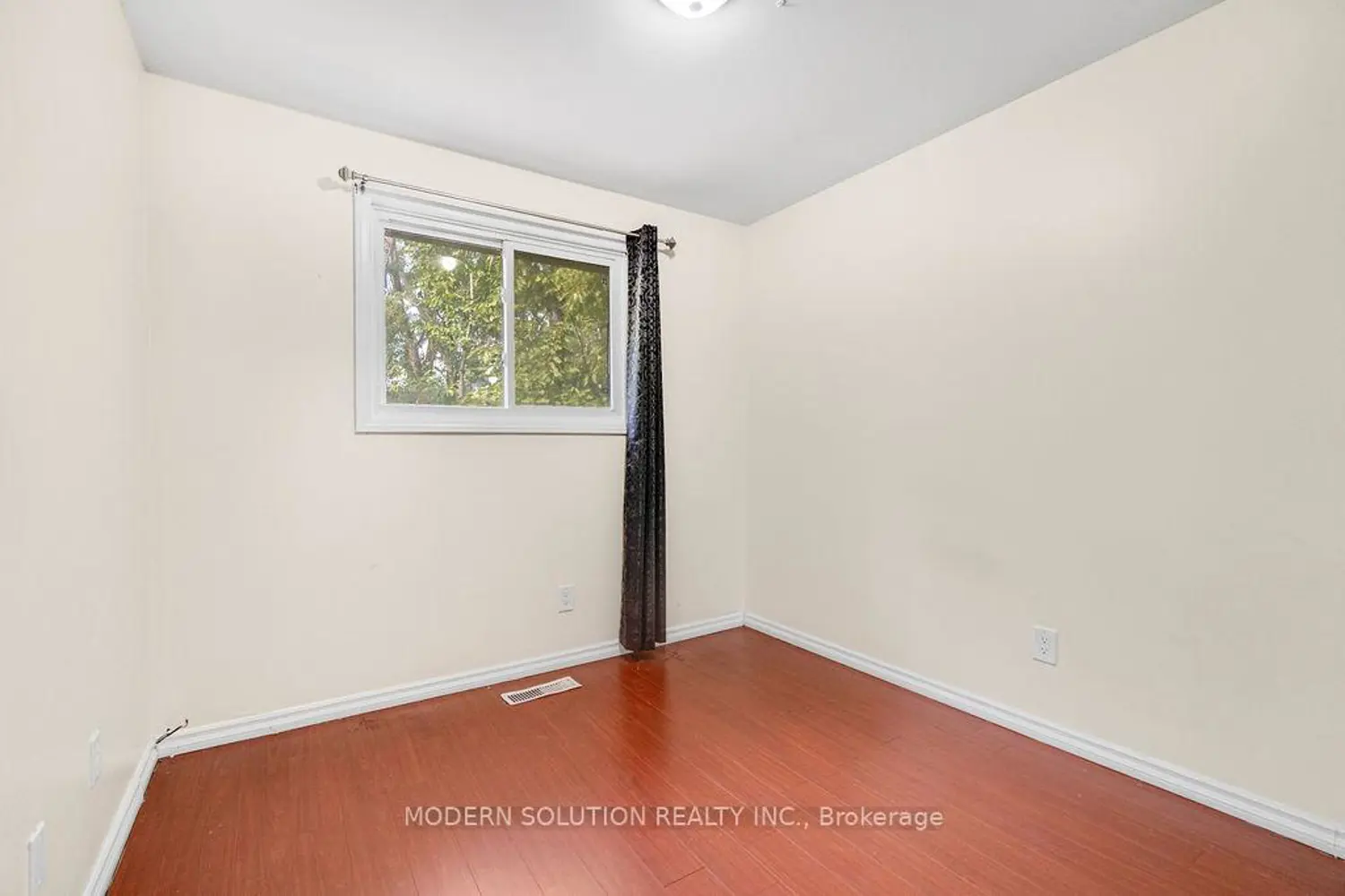 Additional image 3 of 142 Mill Street