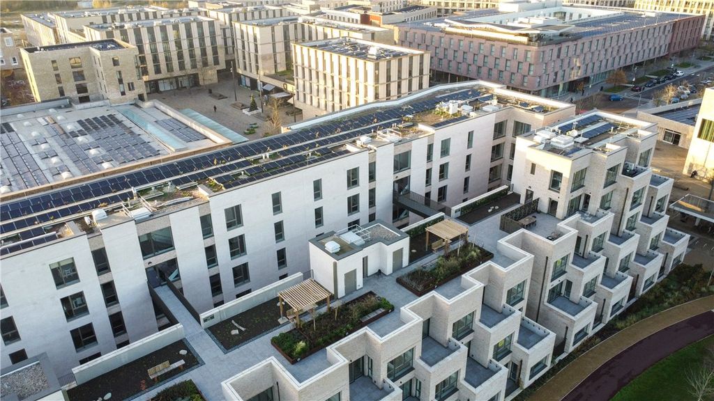 2 bed flat for saleKnights Park, Eddington, Cambridge CB3