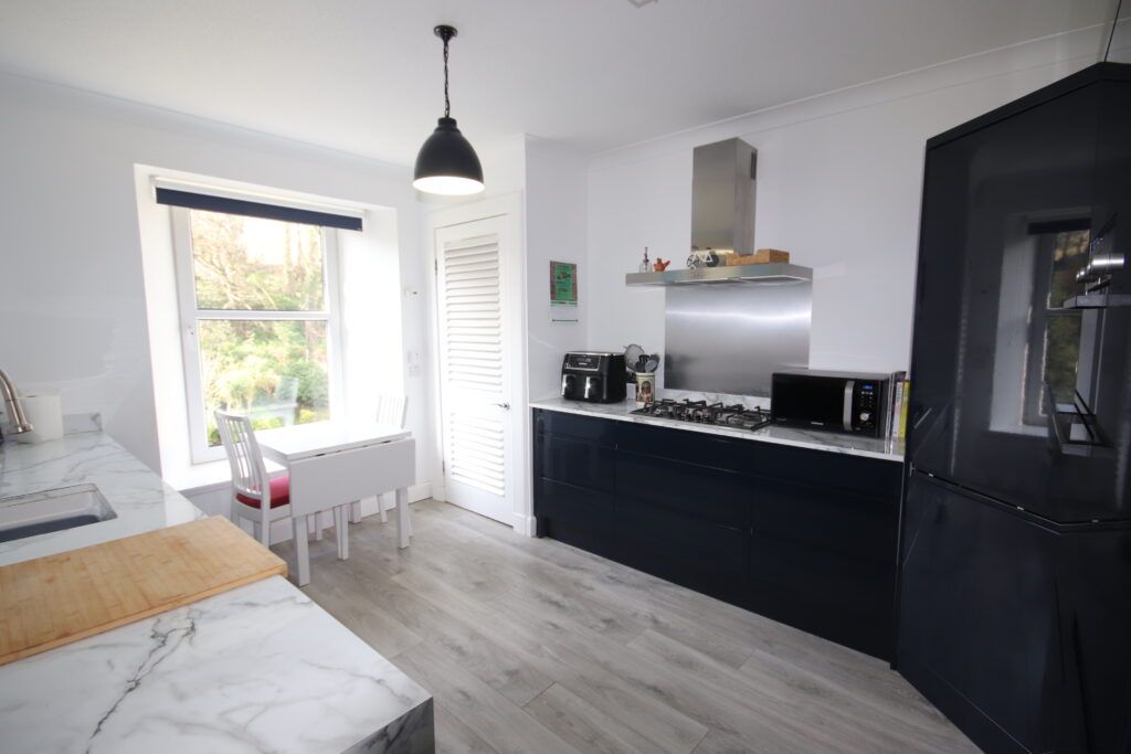 Additional image 8 of 3 bed flat for sale3/1, 31 Ardbeg Road, Rothesay PA20