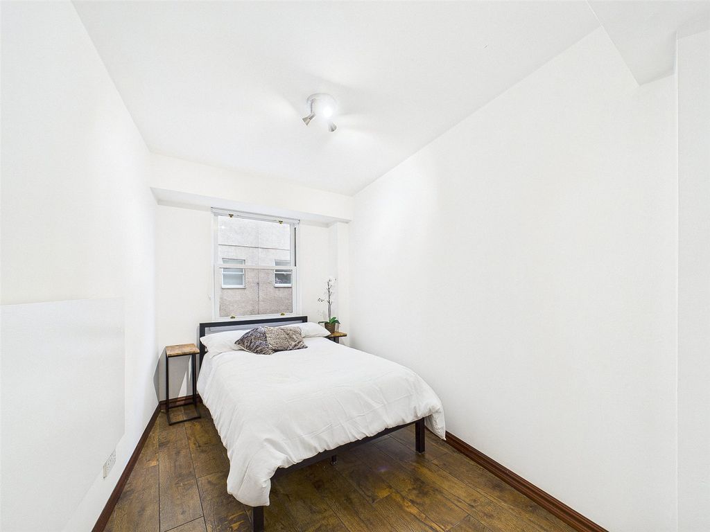 Additional image 15 of 2 bed flat for saleJohns Place, Edinburgh, Midlothian EH6