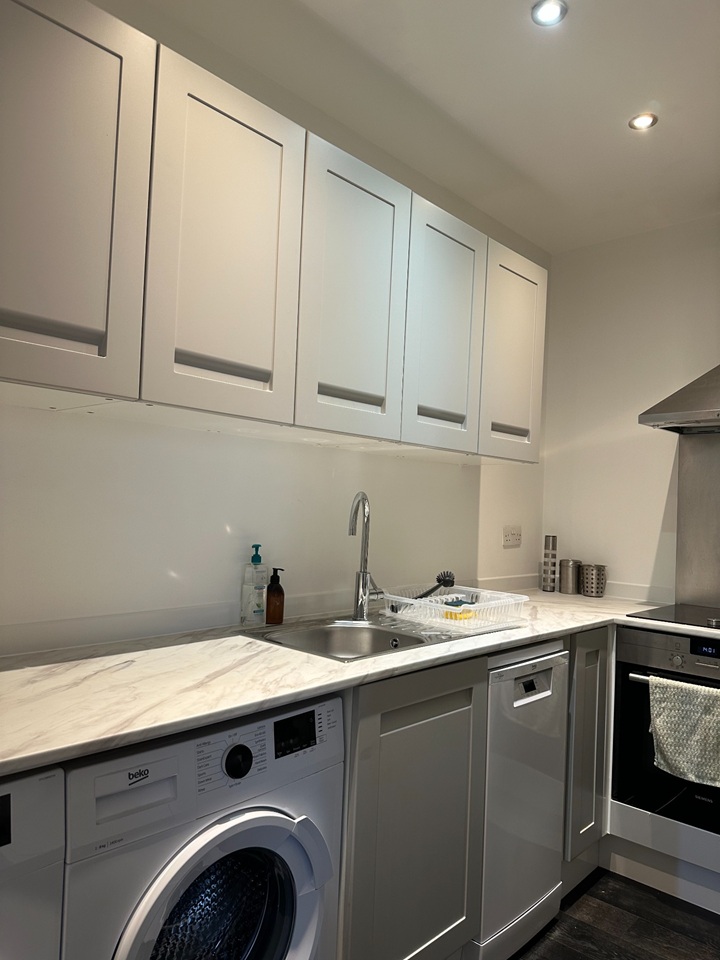 Additional image 3 of 2 Bed Flat, Holland Road, W14, N1 7GU