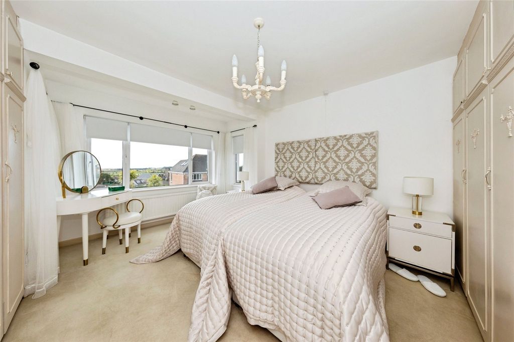 Additional image 30 of 5 bed detached house for saleSt. Illtyd Rise, Burry Port, Dyfed SA16
